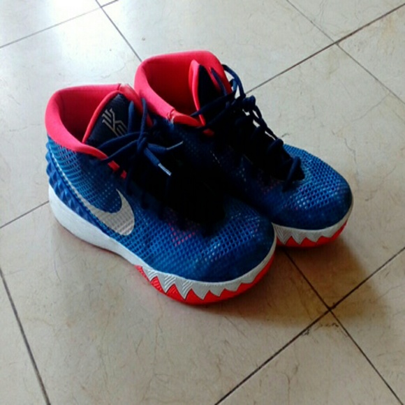 USA KYRIE 1