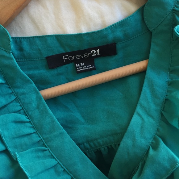 Forever 21 | Green Ruffled Blouse - Picture 3 of 4