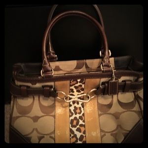 Beautiful Coach purse! Used only twice!