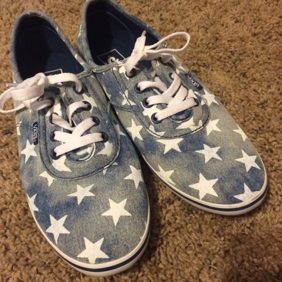 Star Vans - Picture 1 of 1