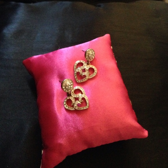 Heart Rhinestone date night earrings - Picture 2 of 4