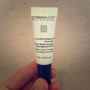 DermaBlend Smooth Indulgence Concealer