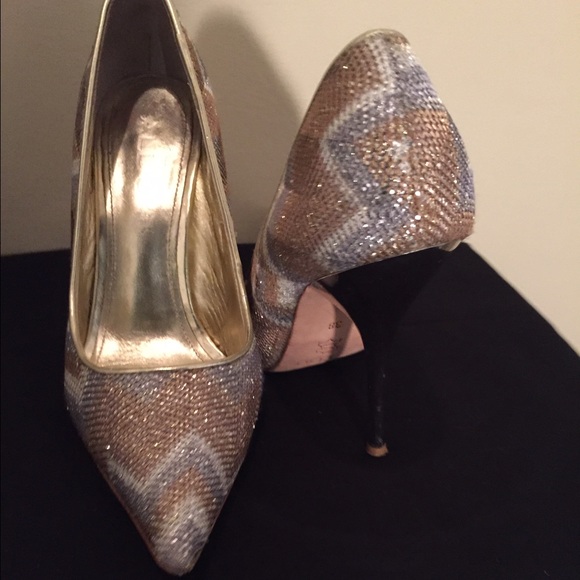 Gold & silver High Heels - Picture 2 of 2