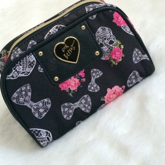 Betsy Johnson Makeup Case 💀