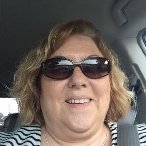Meet your Posher, Paula