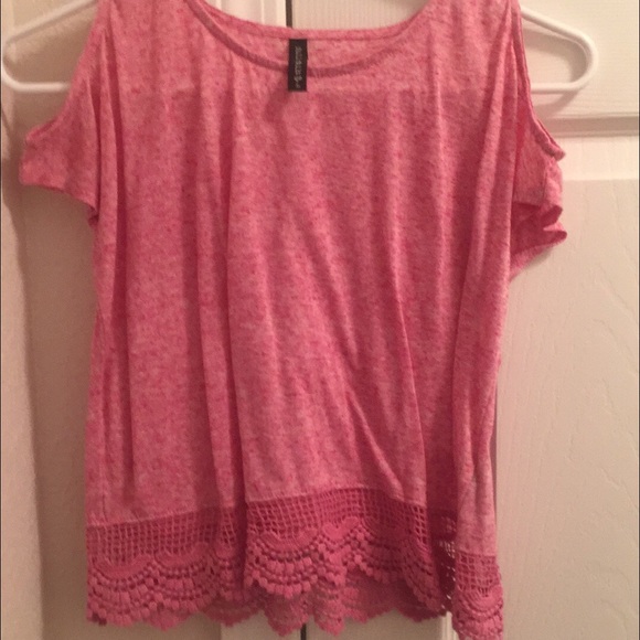 Crop top - Picture 1 of 1