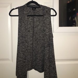 Sweater Vest/Cardigan