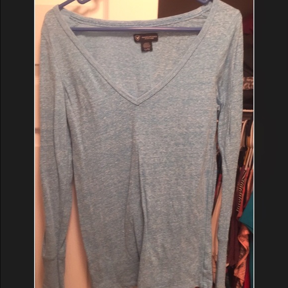 American eagle, long sleeve, v-neck - Picture 1 of 1