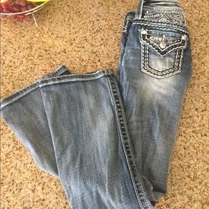 Girls size 12 like new miss me jeans!
