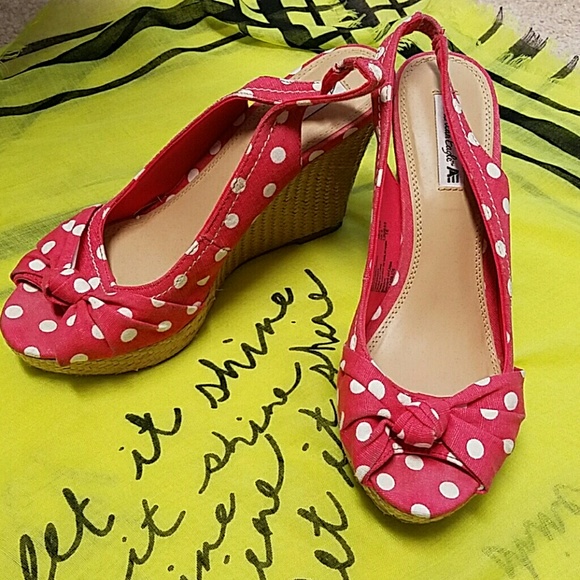 Shoes! - Picture 2 of 4