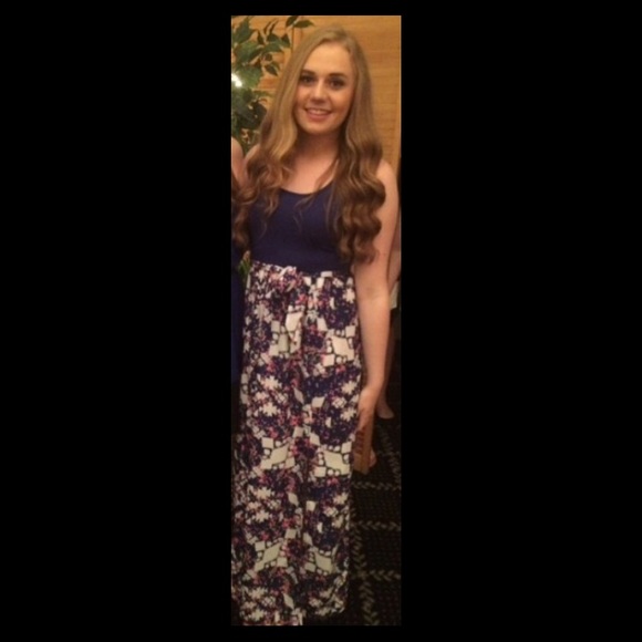 maxi-dress - Picture 2 of 2