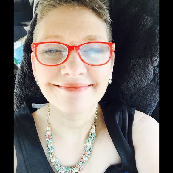 Meet your Posher, Doc - Picture 3 of 4