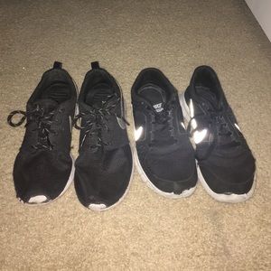 2 pairs of Nike