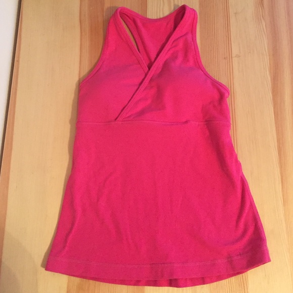 Lululemon tank
