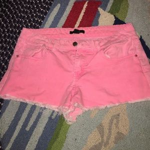 Stretchy hot pink short shorts