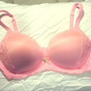 Victoria's Secret Body By Victoria Bra 36D