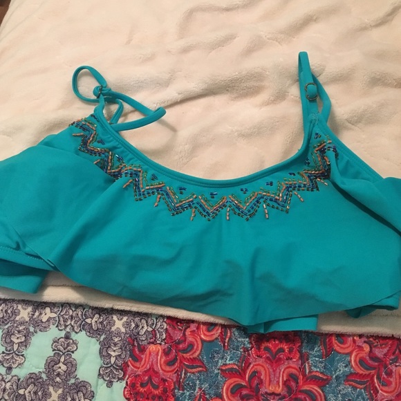 Buckle brand bathing suit only worn 2 or 3 times