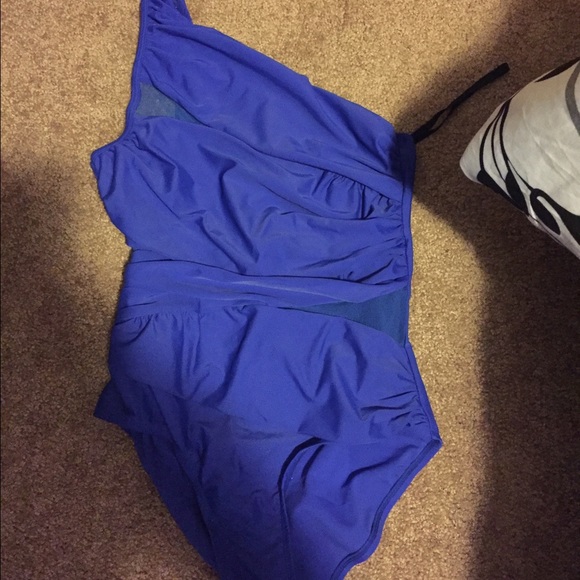 1 shoulder sheer paneled one piece