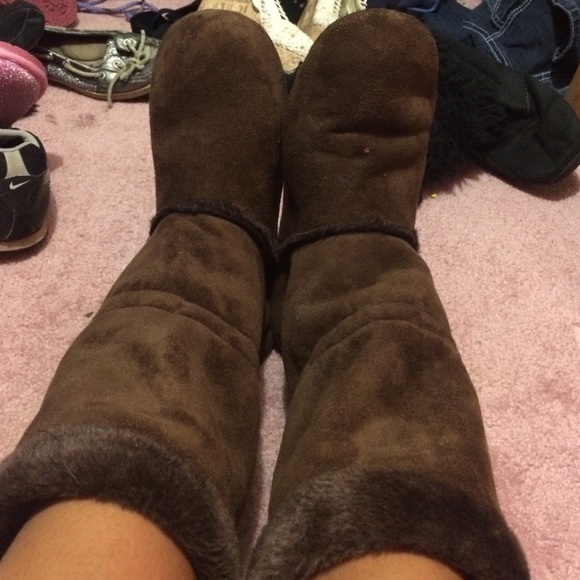 brown boots