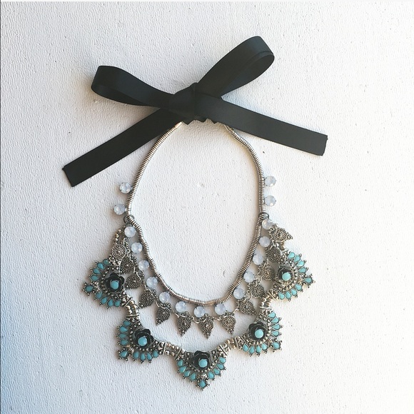 Vintage style look necklace - Picture 3 of 4