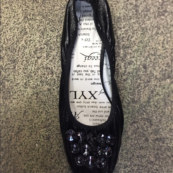 Ballerina Shoes with Heel - Picture 3 of 4