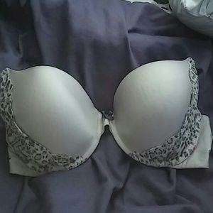 Victoria secret bra 34DD