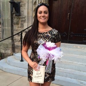 Meet your Posher, Danielle