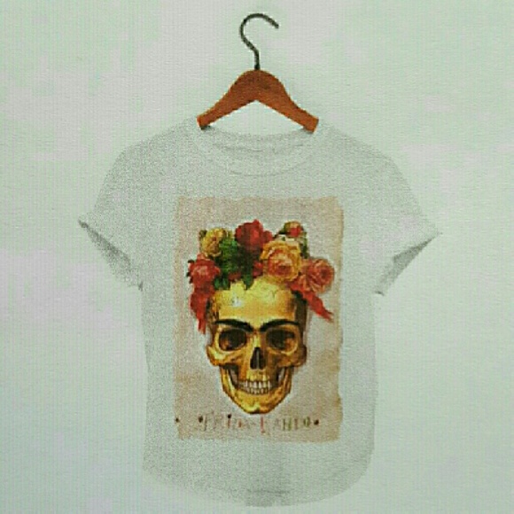 Plus size {Frida Skull Tee} - Picture 3 of 3