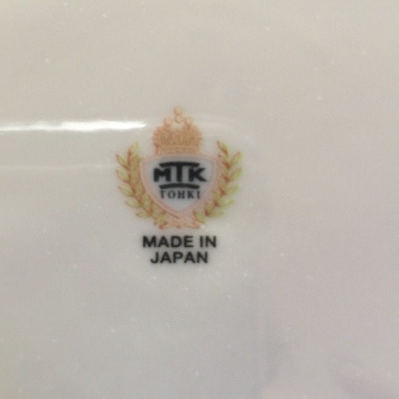 Beautiful Porcelain plate. - Picture 3 of 4