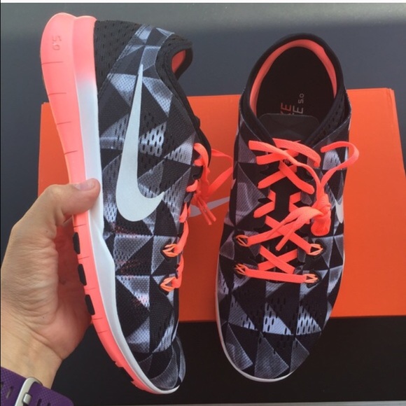 nike lava flow