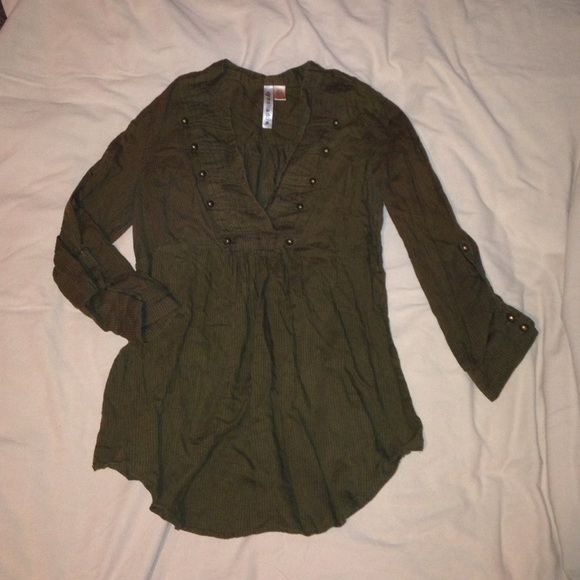 'Green Striped with a V' neck tee