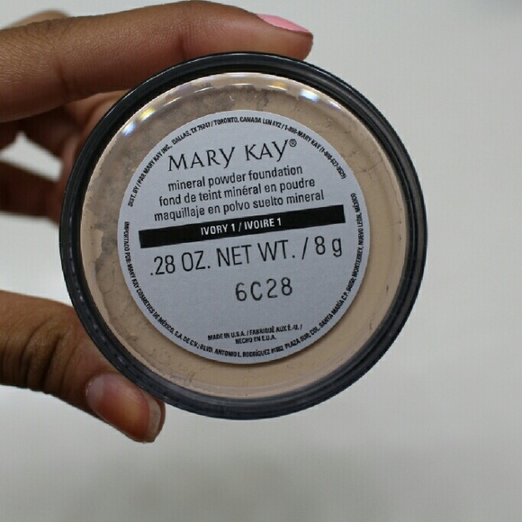 Mary Kay mineral powder foundation