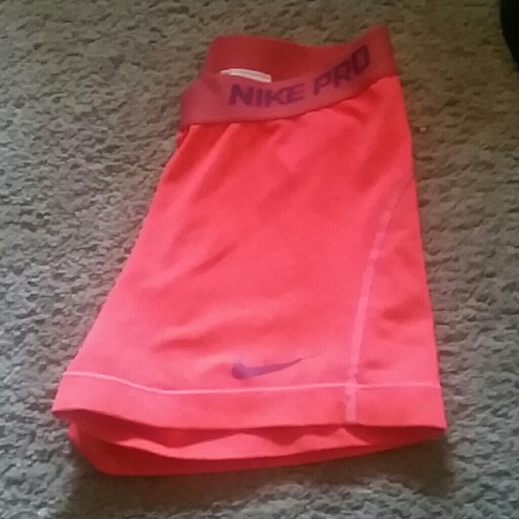 Nike spandex