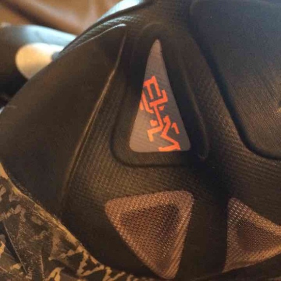 Lebron X (10) bhm - Picture 4 of 4