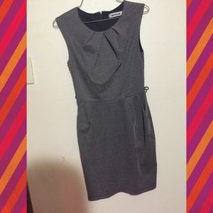 HOUNDSTOOTH PENCIL DRESS WITH POCKETS - Blck & Wht