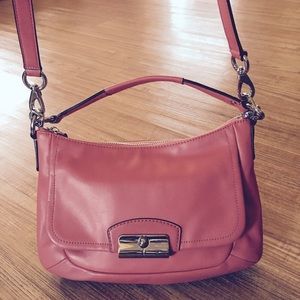 Bag Cross body brand Coach.