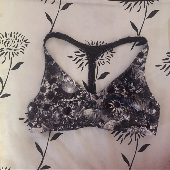 EUC Lululemon Arise Racerback Bra