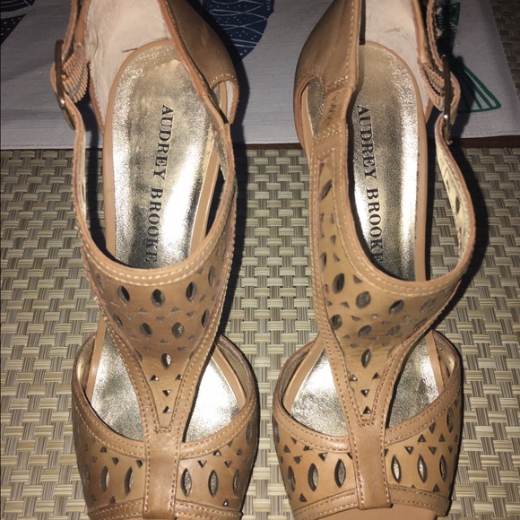 Audrey Brooke Heeled Sandals Size 6 1/2