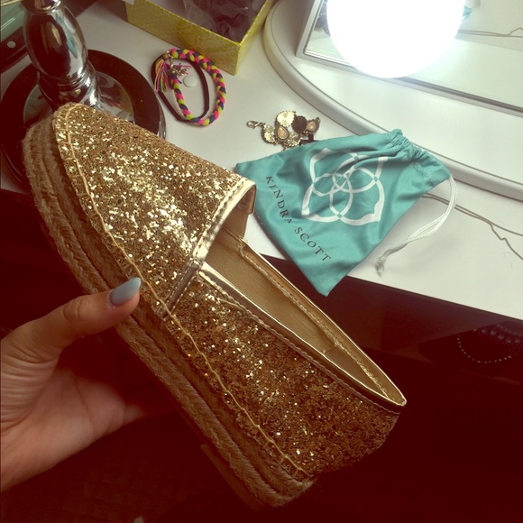 Steve Madden Espadrilles .