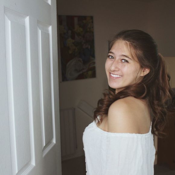 Meet your Posher, Racquel - Picture 1 of 1