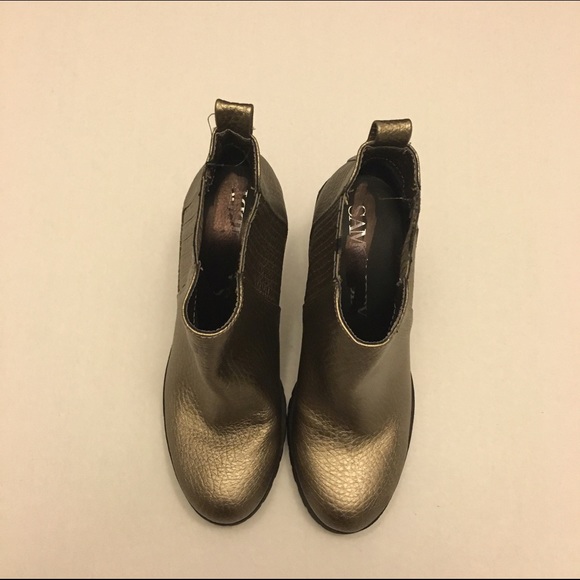 🌟NWOT Sam and Libby Silver Booties - Picture 2 of 4