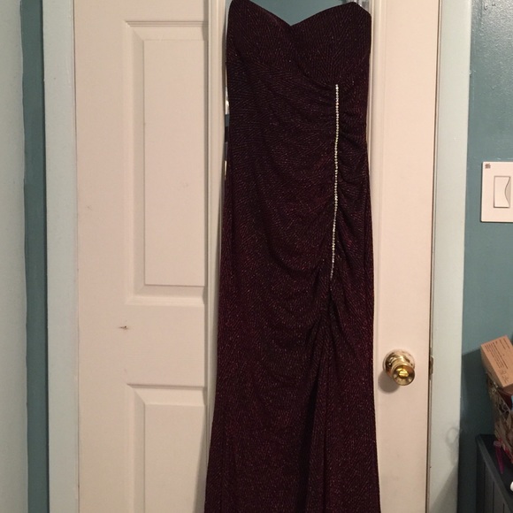 Red/Burgundy and Black Prom Dress! - Picture 1 of 4