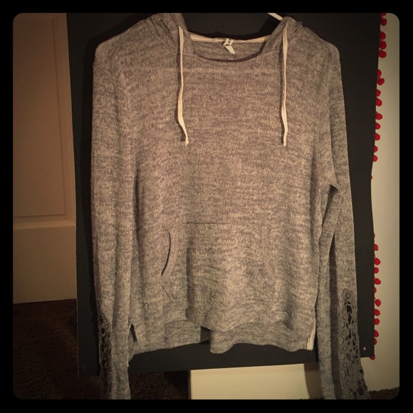 Aeropostale sweater