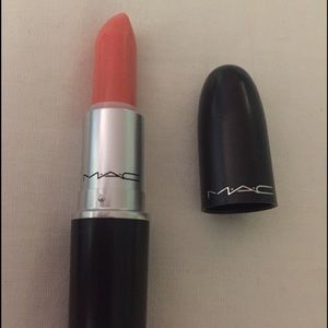 MAC Razzle Dazzler Lipstick