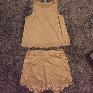 ✨ HOST PICK 6/1 ✨ Kensie two piece set