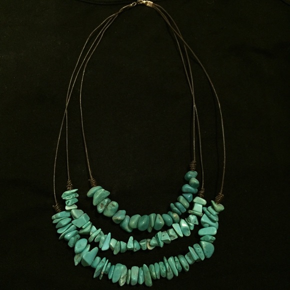 Natural 3 strand turquoise necklace - flawless!