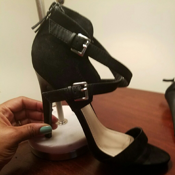 Shoes - Picture 2 of 3