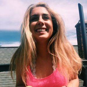 Meet your Posher, Caroline