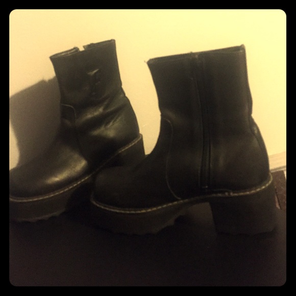 Butt kicking black John Fleuvog Boots size 7