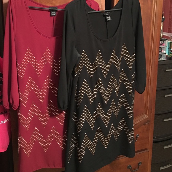 Dress - Picture 1 of 3